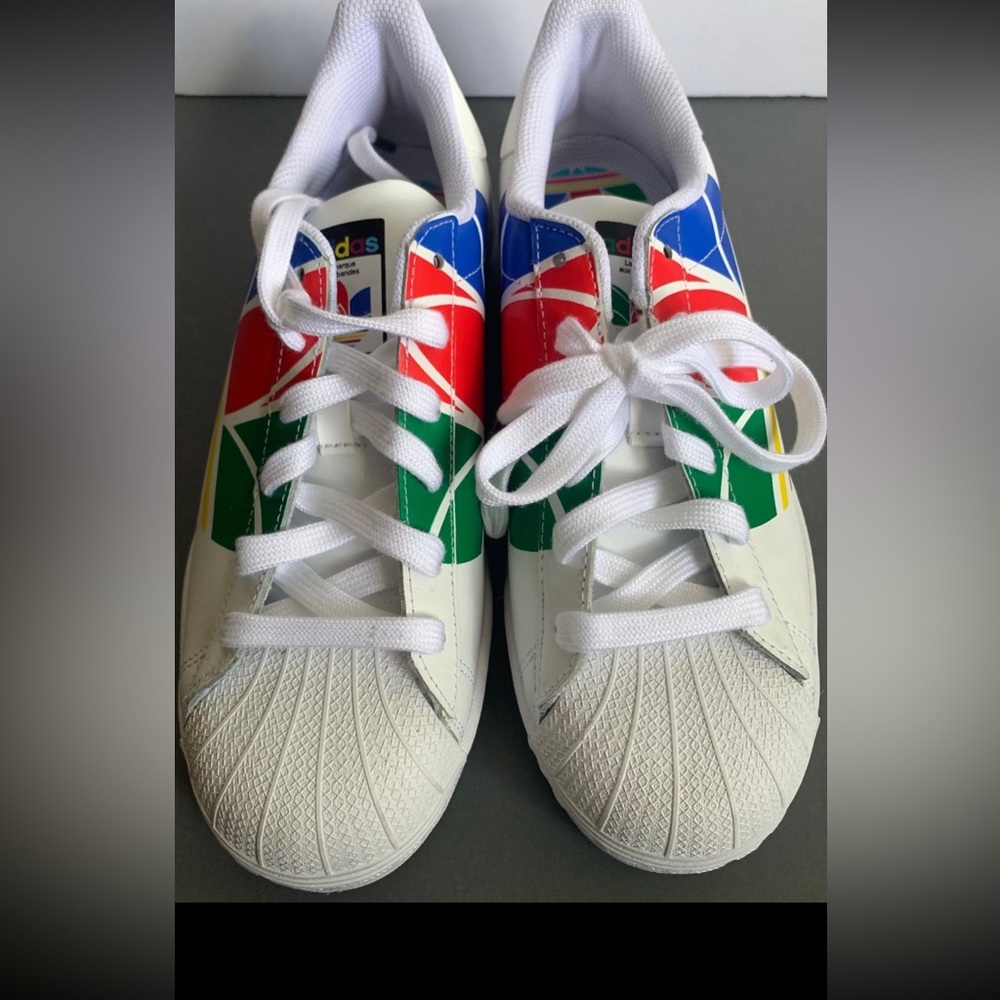 Adidas Superstar